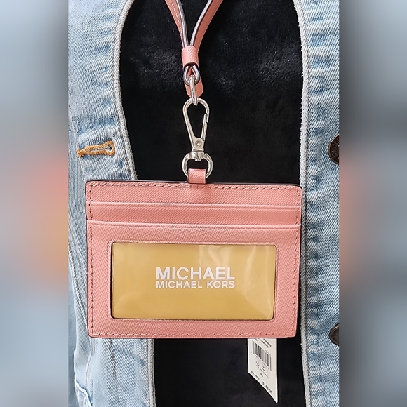 Michael Kors Lanyard Jet Set Travel Logo I.D.Card Case Necklace PRIMROSE Pink - Picture 2 of 7